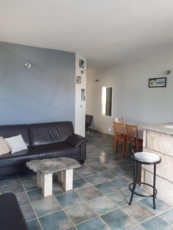 Apartmani Huljic Stari Grad  Exterior foto